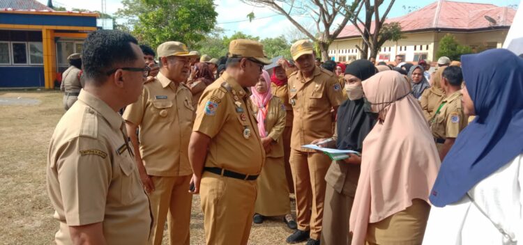 ASN Muna Barat Malas Berkantor, Terancam Dipecat