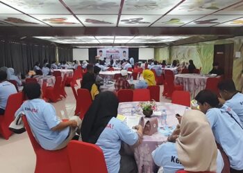Ratusan Relawan Deklarasi Dukung AJP ASLI Pada Pilwali Kota Kendari