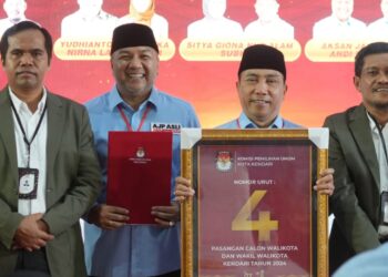 AJP-ASLI Nomor Urut 4, Angka Sempurna Kaki Kursi Untuk Diduduki