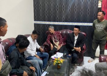 Korpus BEM Se-Sultra Resmi Laporkan Cagub Nomor Urut 2 ke Bawaslu