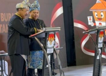 Paslon Burhanuddin-Ahmad Yani Jadi Perhatian Dalam Debat Publik KPU Bombana