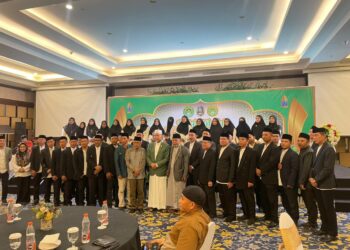 IKSASTRA Gelar Halal Bihalal Dirangkaikan Pelantikan Pengurus Wilayah DDI dan IADI Sultra