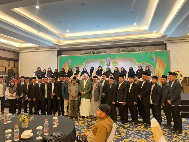 IKSASTRA Gelar Halal Bihalal Dirangkaikan Pelantikan  Pengurus Wilayah DDI dan IADI Sultra